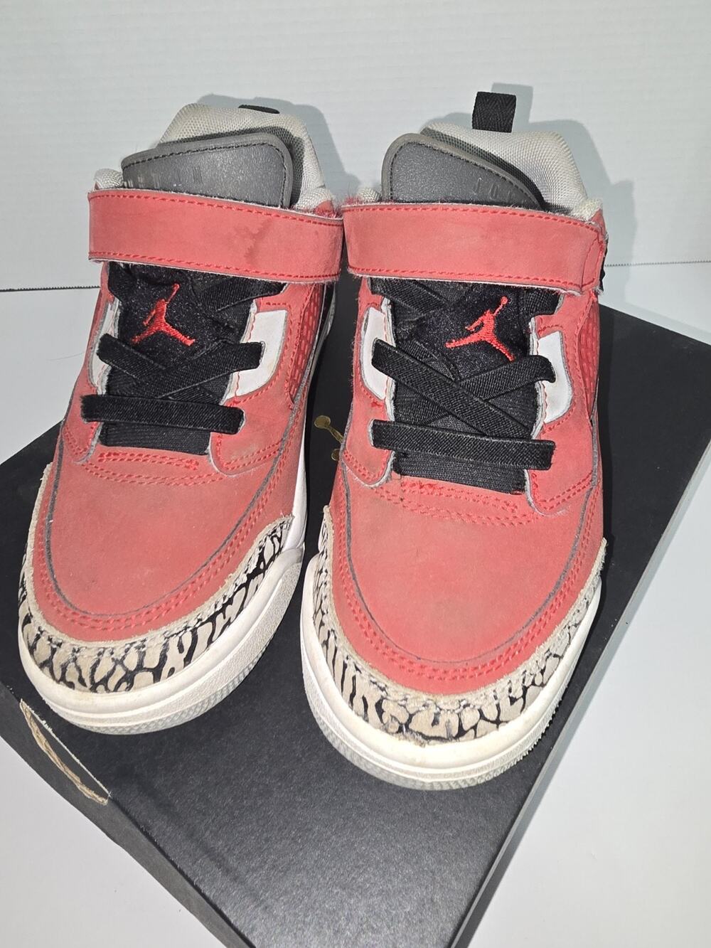Jordan Spizike Low PS Toro Gym Red Black Wolf Grey Size 1.5Y Used FQ3951-600